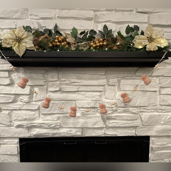 Handmade miniature blush beanie hat and wood bead garland - Picture 2 of 5